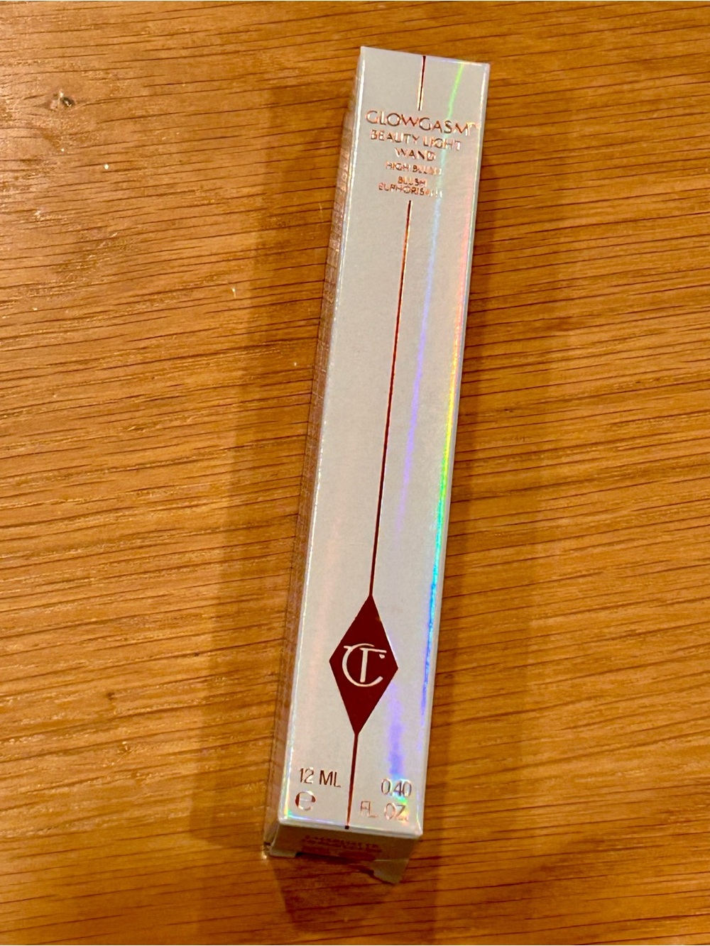 Charlotte Tilbury Glowgasm Beauty Light Highlighter Wand - Pinkgasm Color